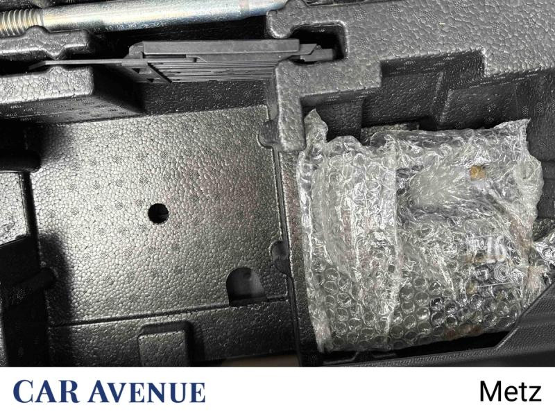 Used PEUGEOT 208 e-208 136ch Allure 2021 Blanc nacré € 15390 in Metz