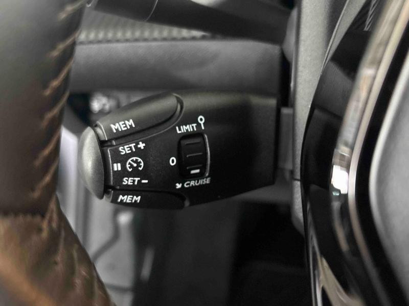 Used PEUGEOT 208 e-208 136ch Style 2025 Gris Artense (M) € 24990 in Metz