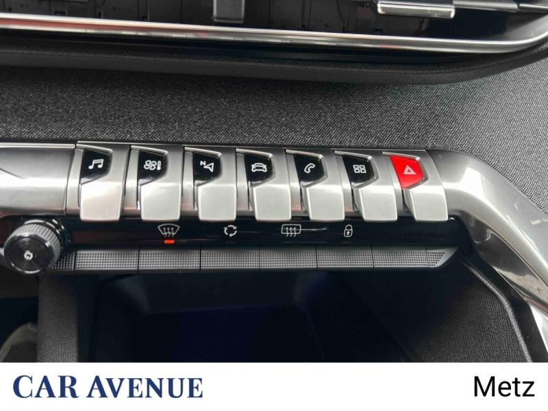 Used PEUGEOT 3008 1.5 BlueHDi 130ch S&S Roadtrip 2023 Rouge Ultimate (V) € 18490 in Metz