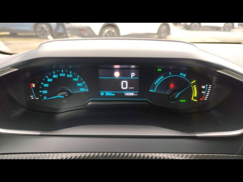 Used PEUGEOT 208 e-208 136ch Allure 2022 Jaune € 16690 in Metz