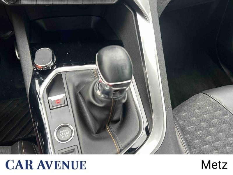 Used PEUGEOT 3008 1.5 BlueHDi 130ch S&S Roadtrip 2023 Rouge Ultimate (V) € 18490 in Metz