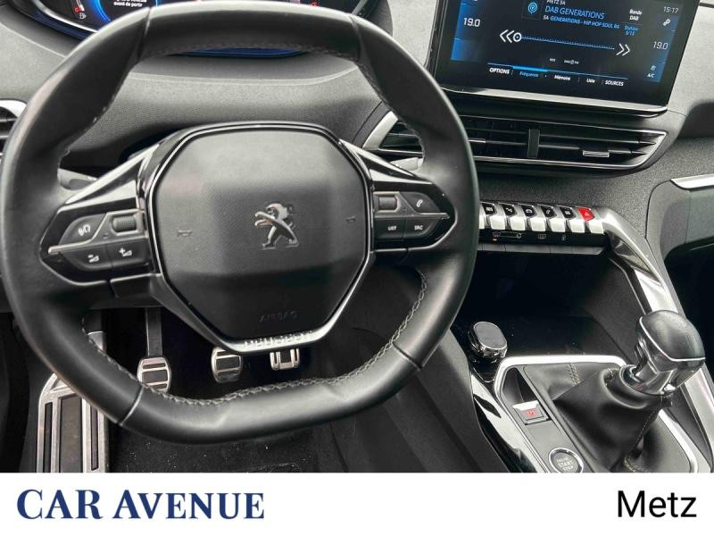 Used PEUGEOT 3008 1.5 BlueHDi 130ch S&S Roadtrip 2023 Rouge Ultimate (V) € 18490 in Metz