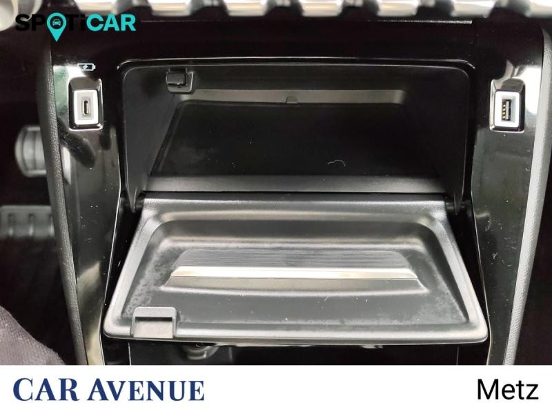 Used PEUGEOT 2008 1.2 PureTech 130ch S&S Allure Pack EAT8 2021 Blanc banquise (O) € 17690 in Metz