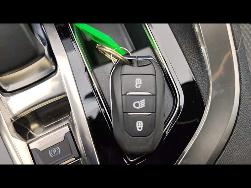 Used PEUGEOT 3008 HYBRID 225ch Allure e-EAT8 2022 Rouge Ultimate (V) € 24590 in Metz