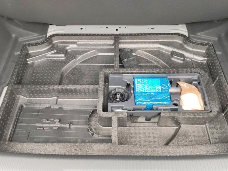 Used PEUGEOT 308 1.2 Hybrid 145ch Allure e-DCS6 2025 Noir Perla Nera (M) € 29590 in Metz