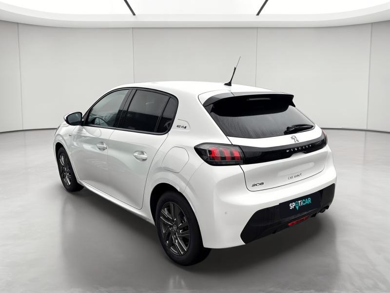 Used PEUGEOT 208 1.2 PureTech 100ch S&S Style 2021 Blanc Banquise (O) € 12990 in Metz
