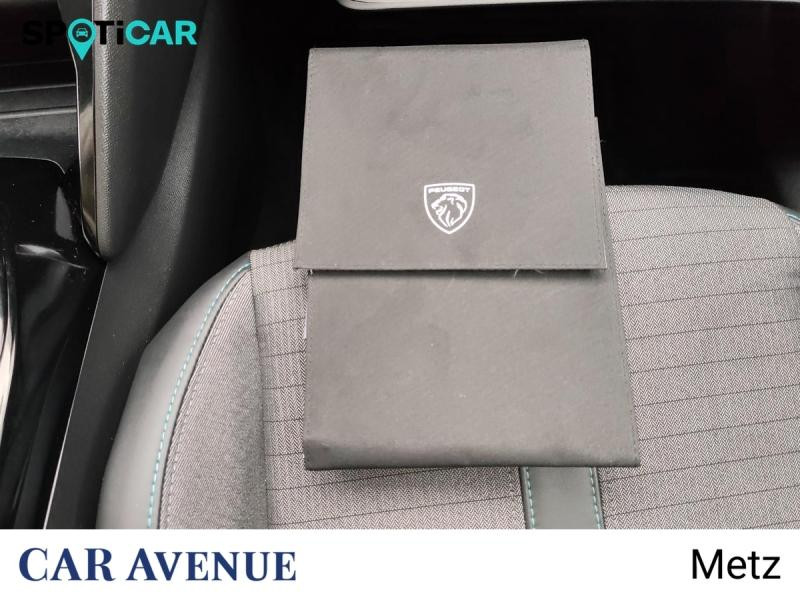 Used PEUGEOT 2008 1.2 PureTech 130ch S&S Allure Pack EAT8 2021 Blanc banquise (O) € 17690 in Metz