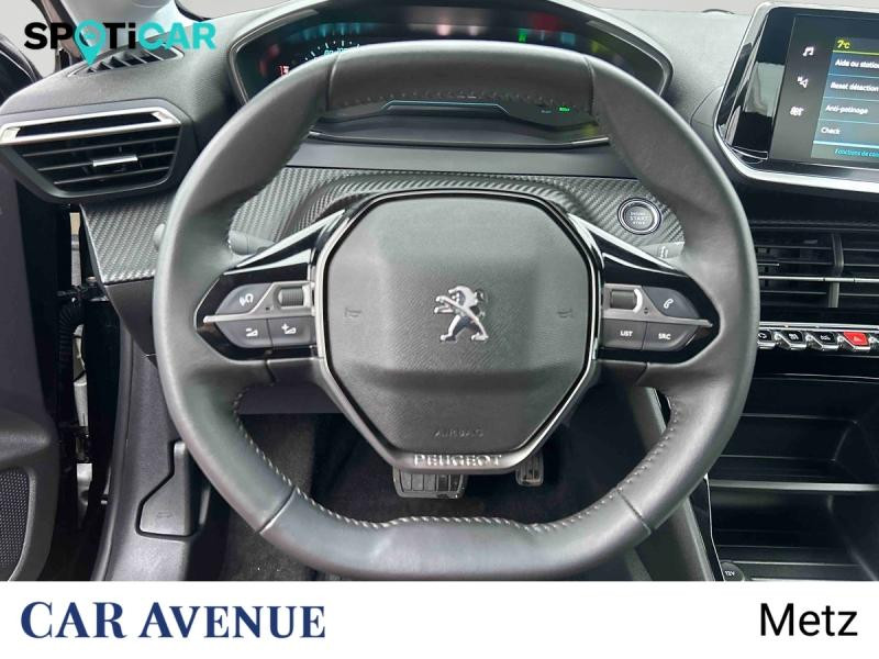 Used PEUGEOT 208 e-208 136ch Active Pack 2022 Noir Perla Nera (M) € 15490 in Metz