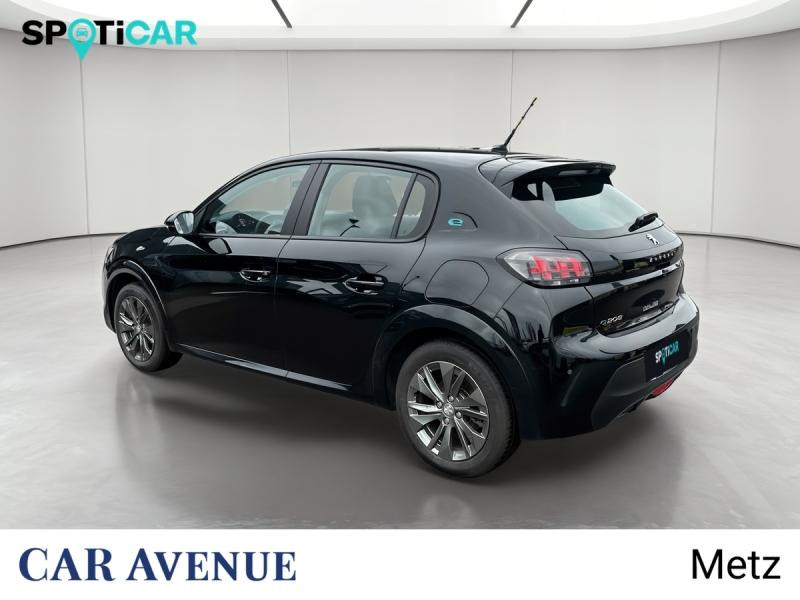 Used PEUGEOT 208 e-208 136ch Active Pack 2022 Noir Perla Nera (M) € 15490 in Metz