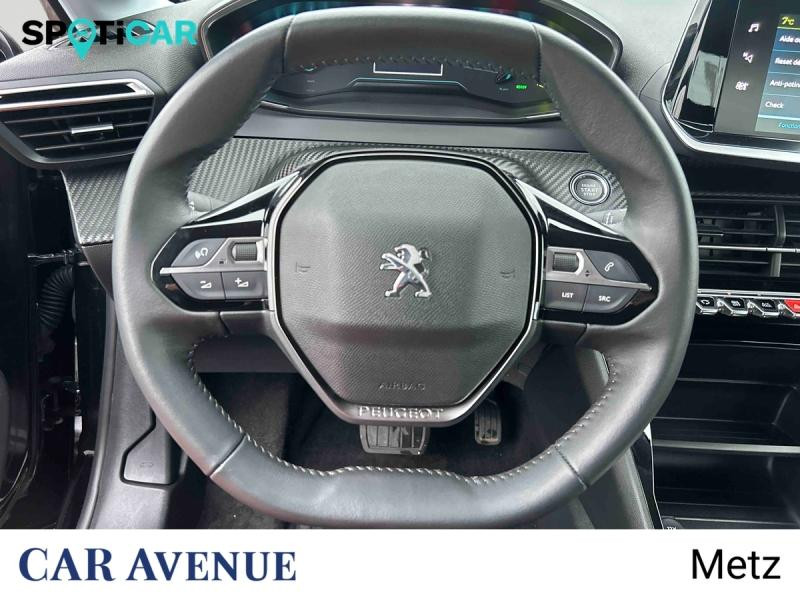 Used PEUGEOT 208 e-208 136ch Active Pack 2022 Noir Perla Nera (M) € 15490 in Metz