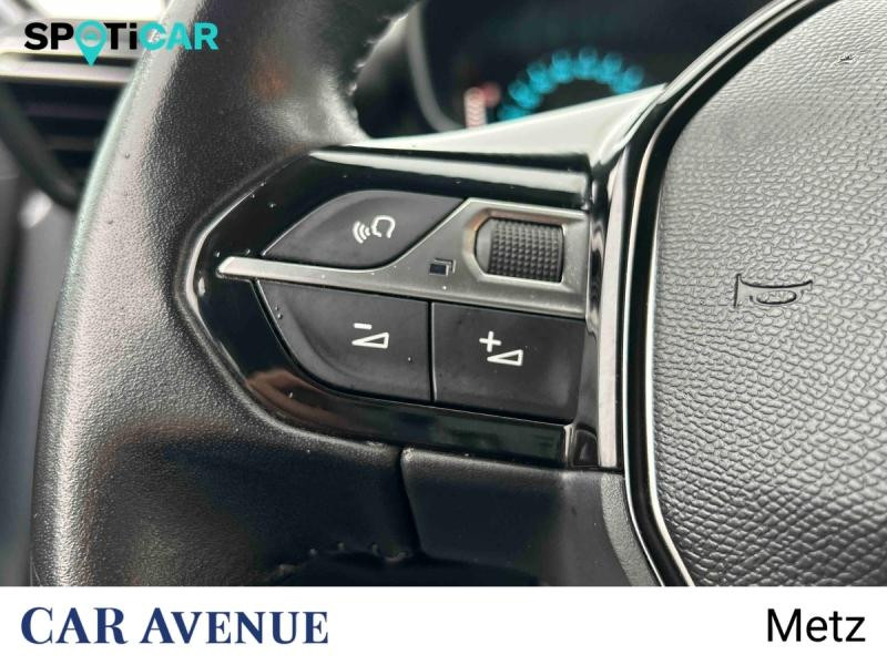 Used PEUGEOT 208 e-208 136ch Active Business 2020 Gris Artense € 13590 in Metz