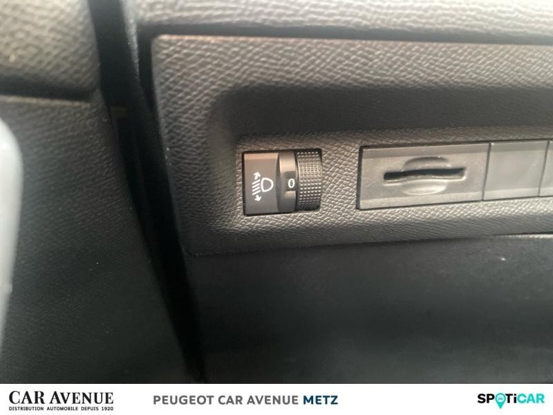 Used PEUGEOT 308 1.5 BlueHDi 130ch S&S Allure Pack 2022 Blanc Banquise (O) € 13990 in Metz