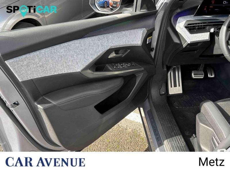 Occasion PEUGEOT 3008 1.2 Hybrid 136ch GT e-DCS6 2024 Gris Titane (M) 32790 € à Metz