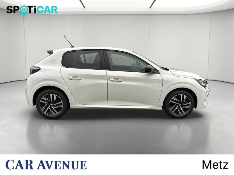 Used PEUGEOT 208 1.2 PureTech 100ch S&S Allure 2023 Blanc Banquise (O) € 13790 in Metz