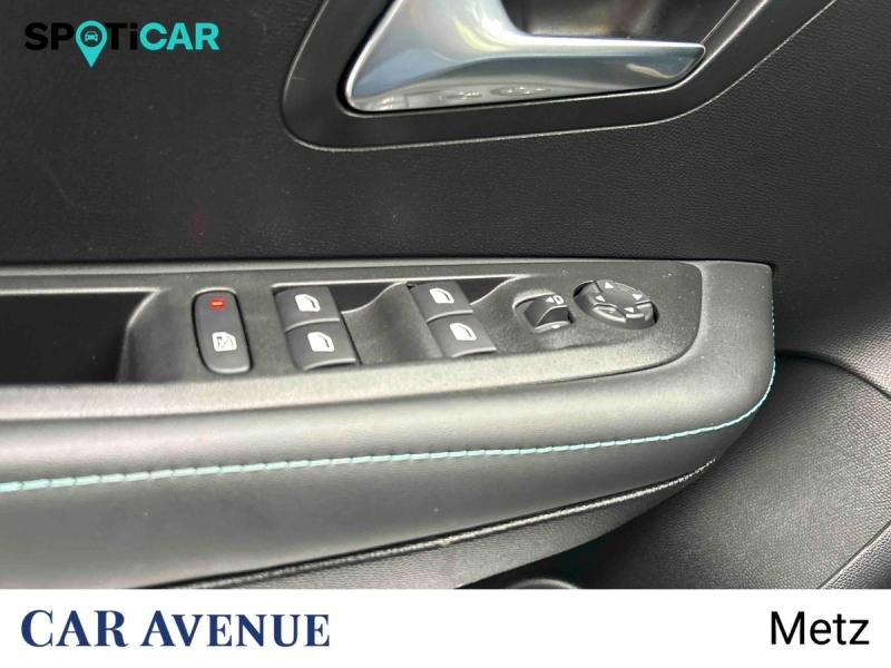 Used PEUGEOT 208 1.2 PureTech 100ch S&S Allure 2023 Blanc Banquise (O) € 13790 in Metz