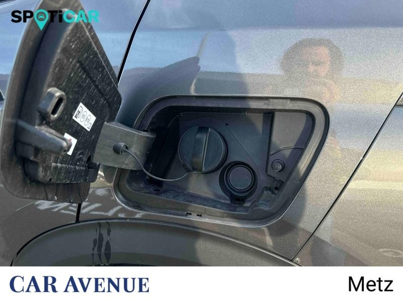 Used PEUGEOT 2008 1.2 PureTech 130ch S&S Style EAT8 2021 Gris Artense (M) € 17590 in Metz