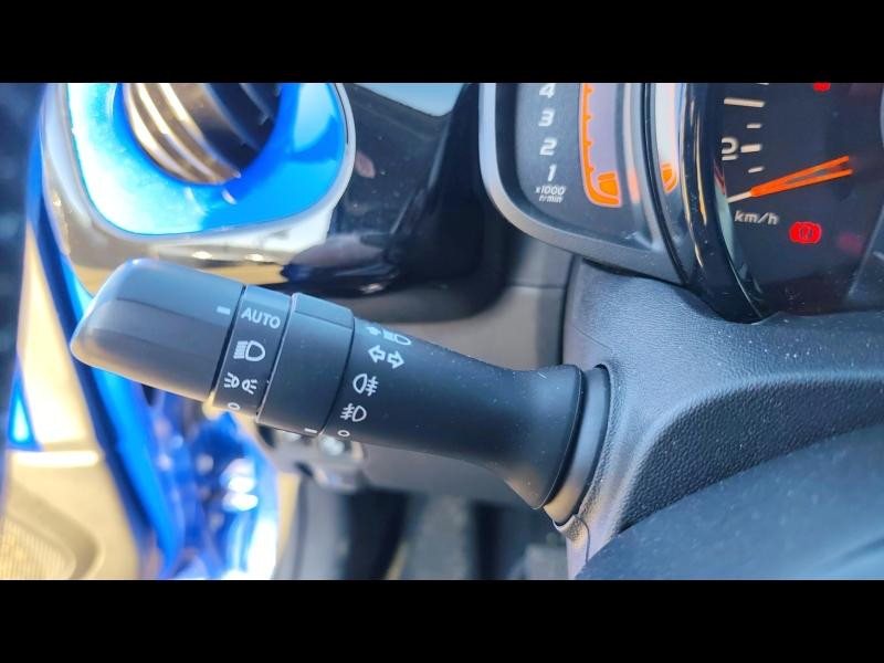 Used PEUGEOT 108 VTi 72 Collection S&S 4cv 5p 2021 Bleu Calvi (M) € 10990 in Metz