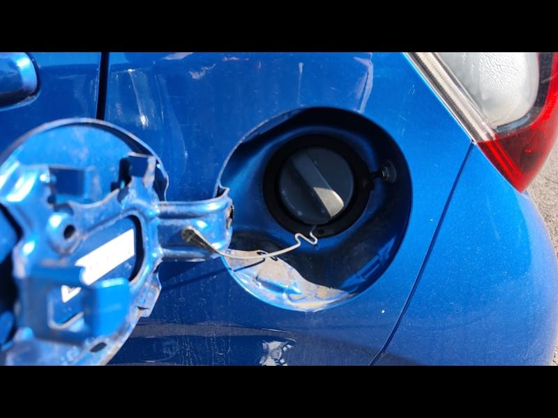 Used PEUGEOT 108 VTi 72 Collection S&S 4cv 5p 2021 Bleu Calvi (M) € 10990 in Metz