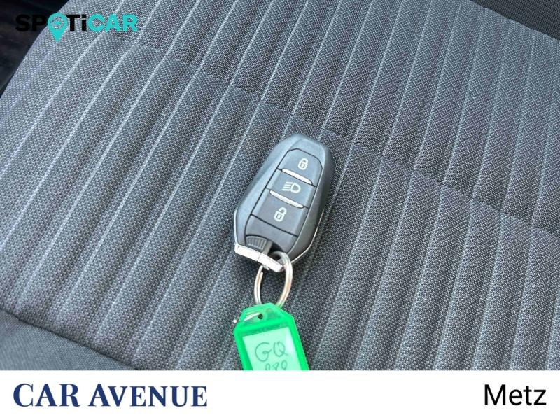 Used PEUGEOT 208 1.5 BlueHDi 100ch S&S Active Pack 2023 Noir Perla Nera (M) € 14910 in Metz