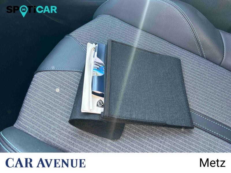 Used PEUGEOT 3008 1.5 BlueHDi 130ch S&S Allure Pack EAT8 2022 Blanc Nacré (N) € 22090 in Metz