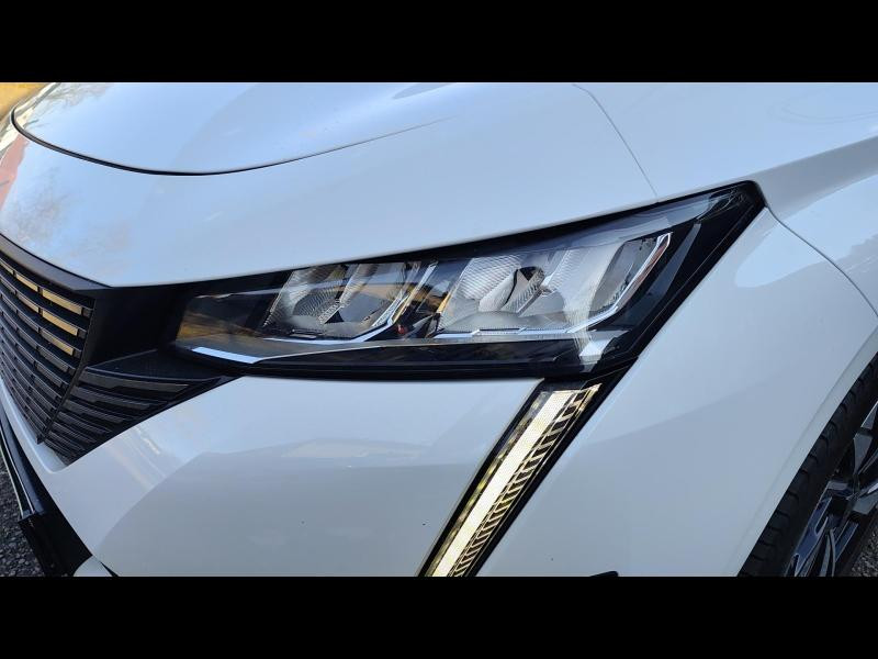 Used PEUGEOT 308 1.5 BlueHDi 130ch S&S Allure EAT8 2022 Blanc Banquise (O) € 16380 in Metz