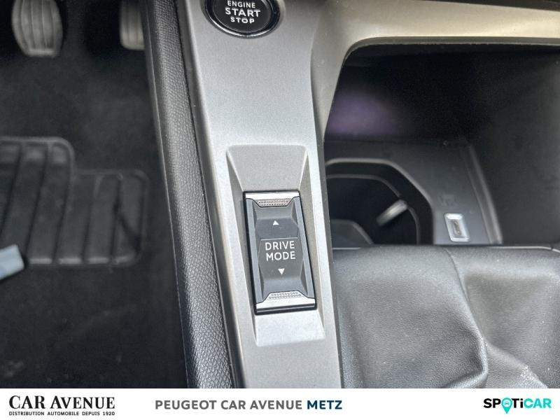 Occasion PEUGEOT 308 SW 1.5 BlueHDi 130ch S&S Active Pack 2022 Teinte spéciale rouge elixir 13590 € à Metz