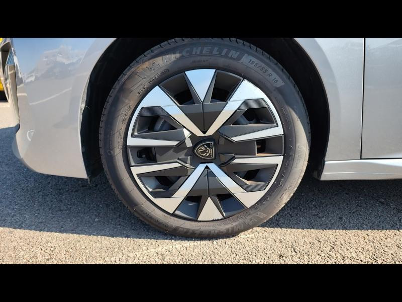 Used PEUGEOT 208 1.2 100ch S&S Style 2024 Gris Artense (M) € 18590 in Metz