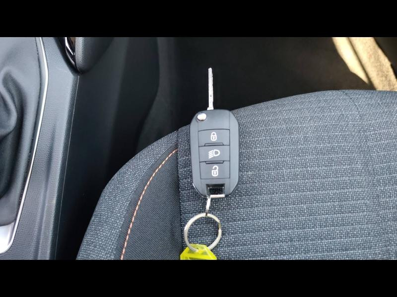 Used PEUGEOT 208 1.2 100ch S&S Style 2024 Gris Artense (M) € 18590 in Metz