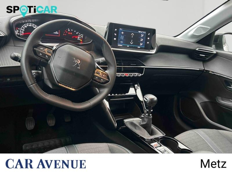 Used PEUGEOT 208 1.2 PureTech 100ch S&S Allure 2023 Blanc Banquise (O) € 13790 in Metz