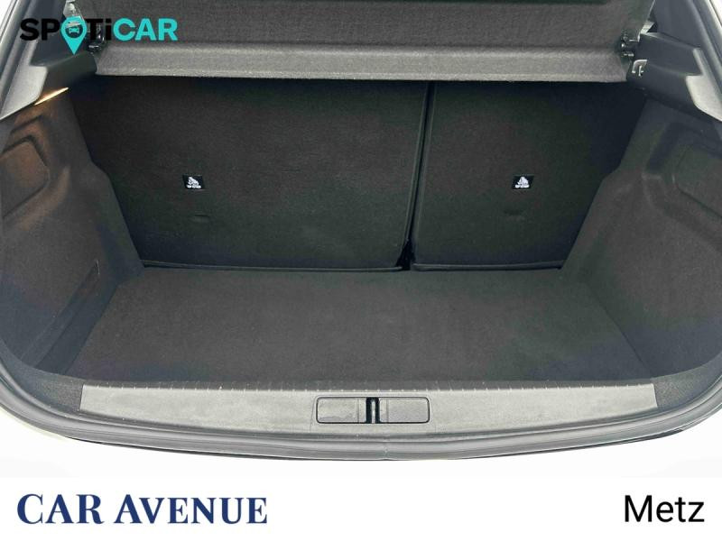 Used PEUGEOT 208 1.2 PureTech 100ch S&S Allure 2023 Blanc Banquise (O) € 13790 in Metz