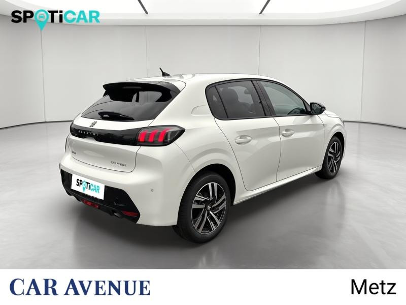 Used PEUGEOT 208 1.2 PureTech 100ch S&S Allure 2023 Blanc Banquise (O) € 13790 in Metz