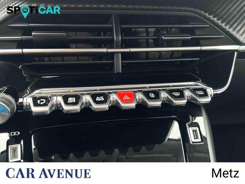 Used PEUGEOT 208 1.2 PureTech 100ch S&S Allure 2023 Blanc Banquise (O) € 13790 in Metz