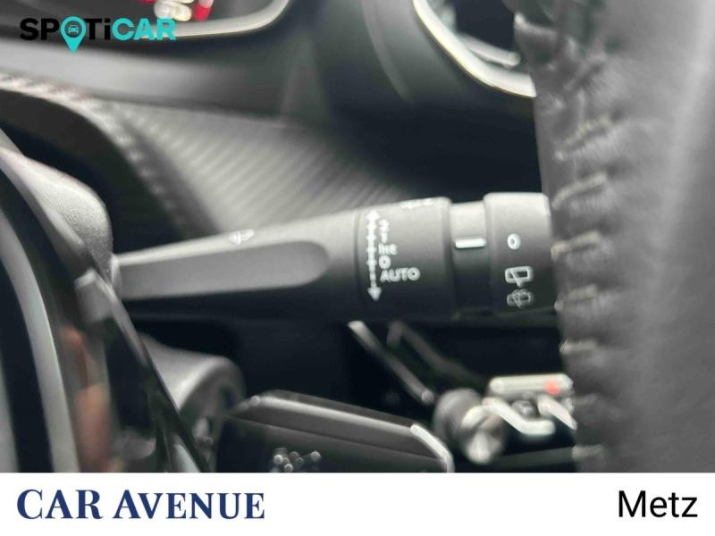 Used PEUGEOT 208 1.2 PureTech 100ch S&S Allure 2023 Blanc Banquise (O) € 13790 in Metz