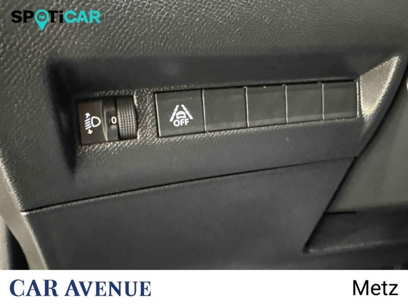 Used PEUGEOT 2008 1.2 PureTech 100ch S&S Allure Pack 2022 Noir Perla Nera (M) € 13490 in Metz