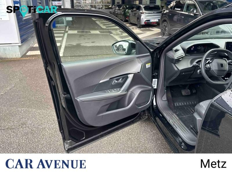 Used PEUGEOT 2008 1.2 Hybrid 136ch Allure e-DCS6 2025 Noir Perla Nera (M) € 25890 in Metz