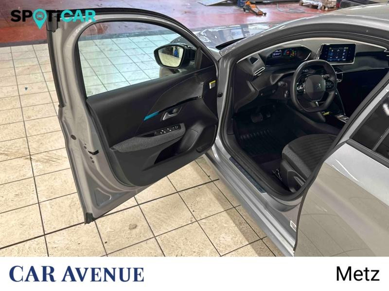 Used PEUGEOT 208 e-208 136ch Style 2022 Gris Artense (M) € 15890 in Metz