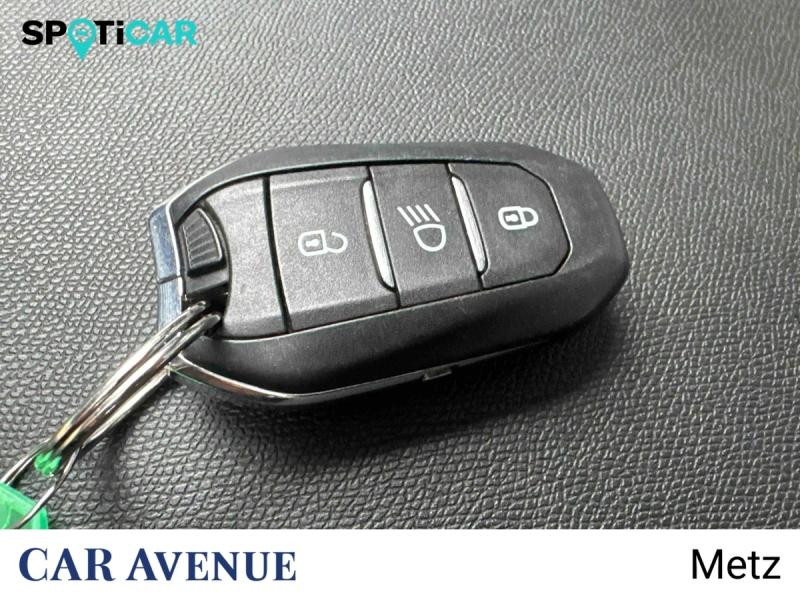 Used PEUGEOT 2008 1.5 BlueHDi 130ch S&S Allure EAT8 125g 2021 Gris Platinium (M) € 16580 in Metz