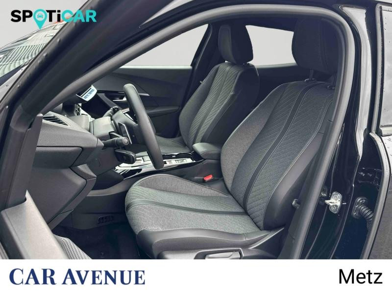 Used PEUGEOT 2008 1.2 Hybrid 136ch Allure e-DCS6 2025 Noir Perla Nera (M) € 25890 in Metz