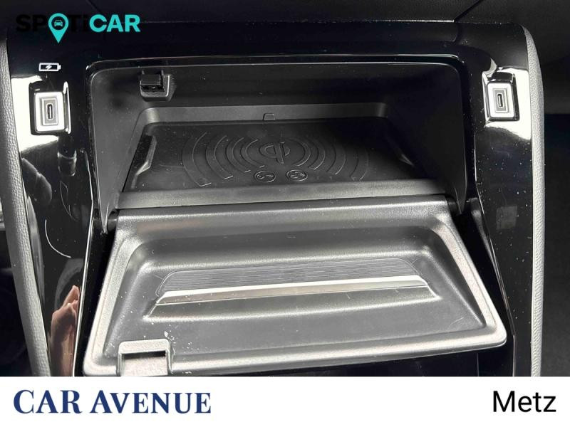 Used PEUGEOT 2008 1.2 Hybrid 145ch Allure e-DCS6 2025 Blanc Okénite (M) € 25990 in Metz