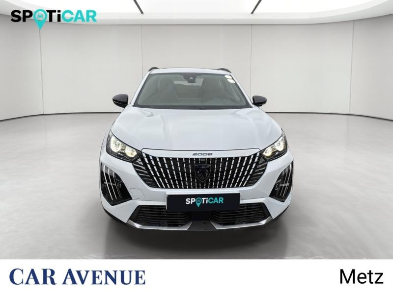 Used PEUGEOT 2008 1.2 Hybrid 145ch Allure e-DCS6 2025 Blanc Okénite (M) € 25990 in Metz