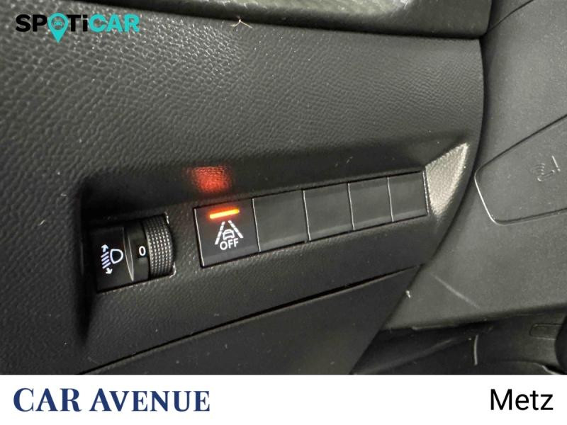Used PEUGEOT 208 e-208 136ch Style 2022 Gris Artense (M) € 15890 in Metz