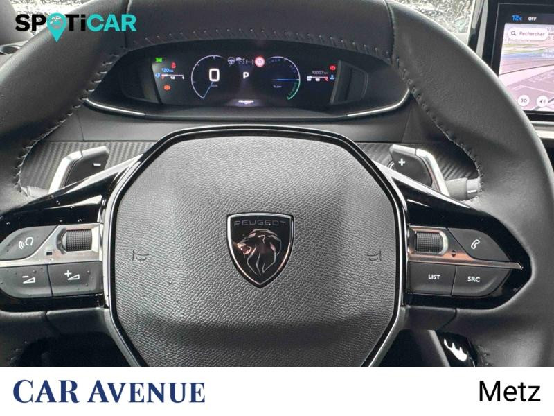 Used PEUGEOT 2008 1.2 Hybrid 145ch Allure e-DCS6 2025 Blanc Okénite (M) € 25990 in Metz