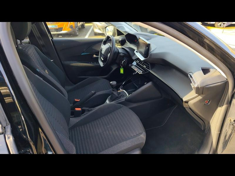 Used PEUGEOT 208 1.2 PureTech 100ch S&S Style 118g 2021 Noir Perla Nera (M) € 13290 in Metz