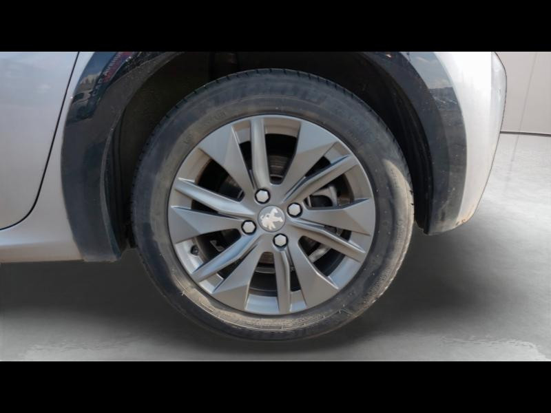 Used PEUGEOT 208 e-208 136ch Allure 2023 Gris Artense (M) € 17810 in Metz