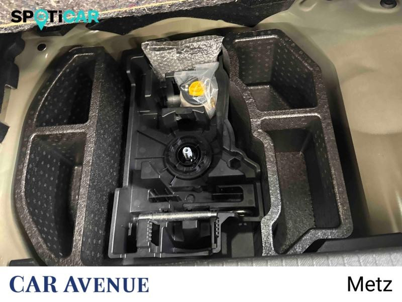 Used PEUGEOT 208 1.2 PureTech 100ch S&S Active Business 2021 Noir Perla Nera (M) € 11990 in Metz