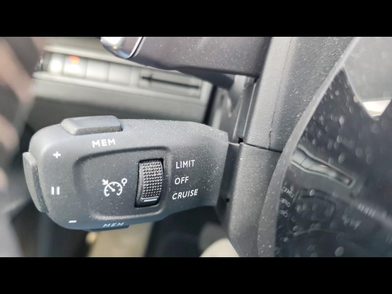 Used PEUGEOT 5008 1.2 PureTech 130ch S&S Active Pack EAT8 2022 Bleu Célèbes (M) € 21990 in Metz