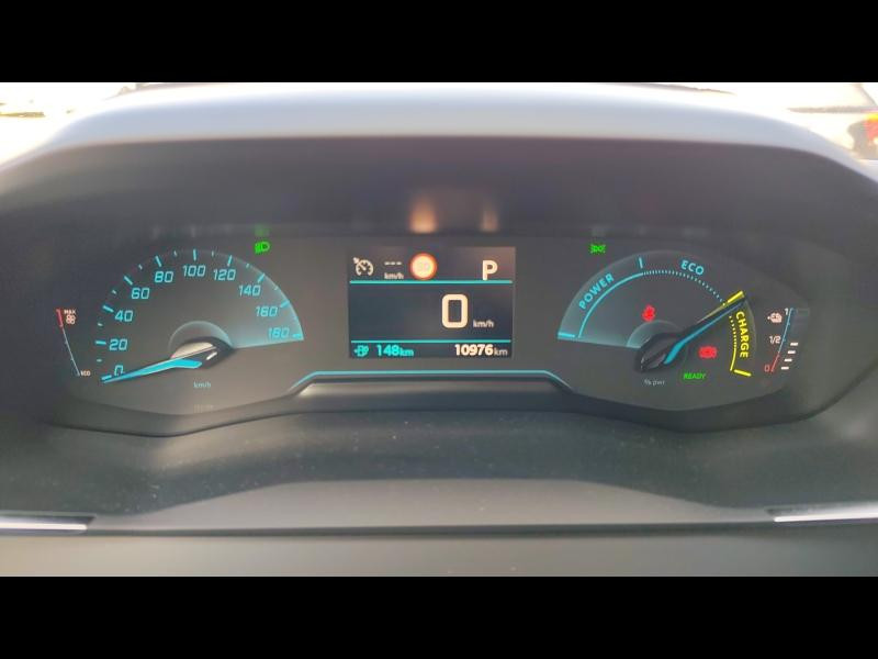Used PEUGEOT 208 e-208 136ch Allure 2023 Gris Artense (M) € 17810 in Metz