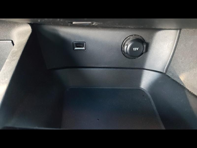 Used PEUGEOT 5008 1.2 PureTech 130ch S&S Active Pack EAT8 2022 Bleu Célèbes (M) € 21990 in Metz