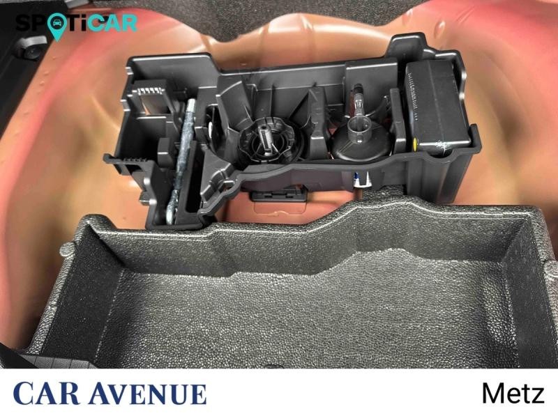 Occasion PEUGEOT 2008 1.2 Hybrid 136ch Allure e-DCS6 2025 Rouge Elixir (S) 27290 € à Metz