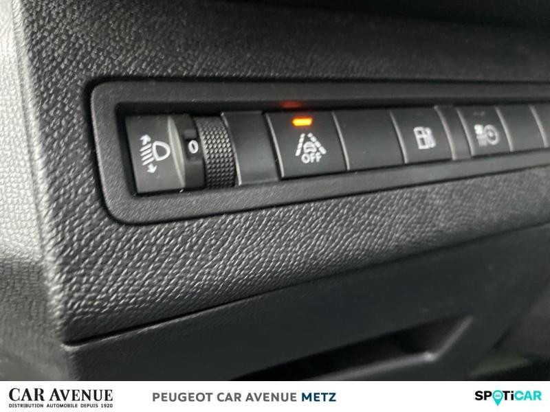 Used PEUGEOT 3008 HYBRID 225ch Allure Pack e-EAT8 2021 P. m. bleu célèbes € 16290 in Metz